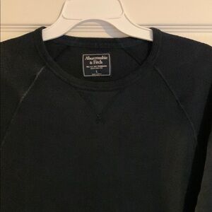 Abercrombie & Fitch Men’s Large Navy Crewneck Thermal